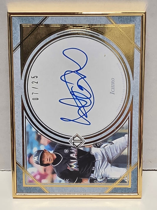 Ichiro 2018 Topps Transcendent Gold Framed Auto #7/25